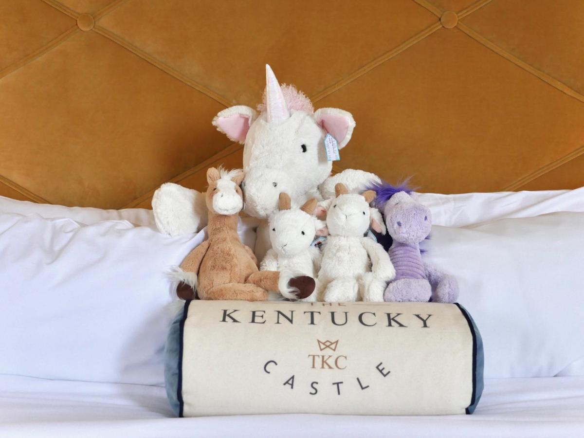 Kentucky Castle Hotel Versailles Esterno foto